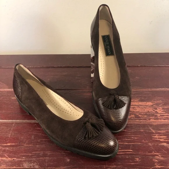 Cole Haan Women's Brown Suede/Leather Flats with Tassel Size 9AA NWT - Picture 1 of 9